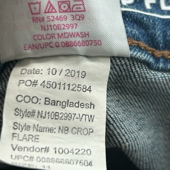 NWT No Boundaries High Rise Cropped Flare Blue Jeans 11 - Picture 11 of 11